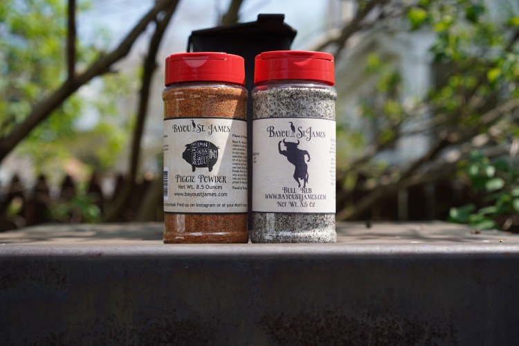 Bull Rub beef rub for smoking beef with Piggie Powder rub for smoking pork